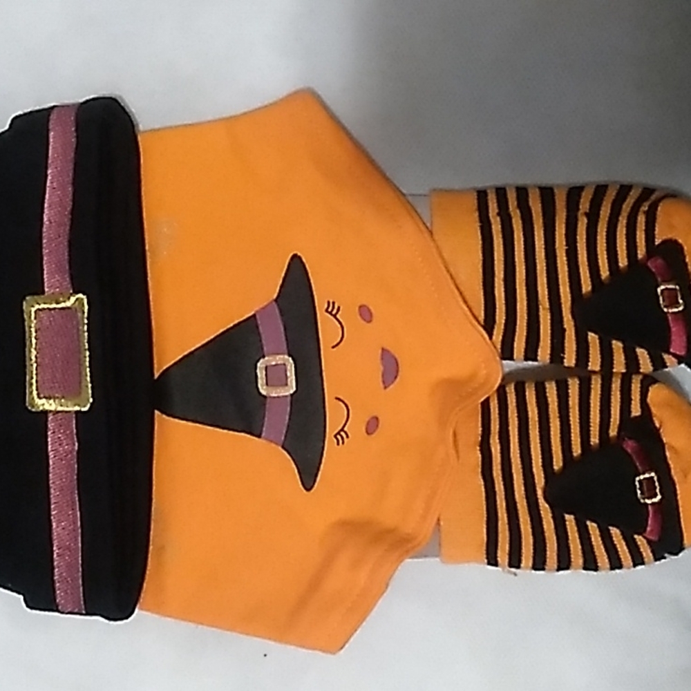 Bandana Bib & Socks Set